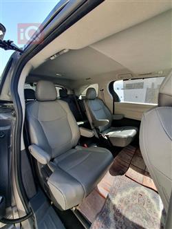 تۆیۆتا سیانا